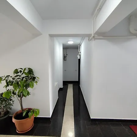 公寓 Modern Near Dragonul Rosu
