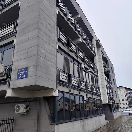 Modern Near Dragonul Rosu 公寓 布加勒斯特